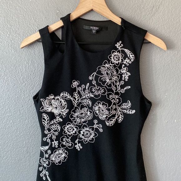 Guess Floral Black Embroidered Dress - Picture 4 of 17